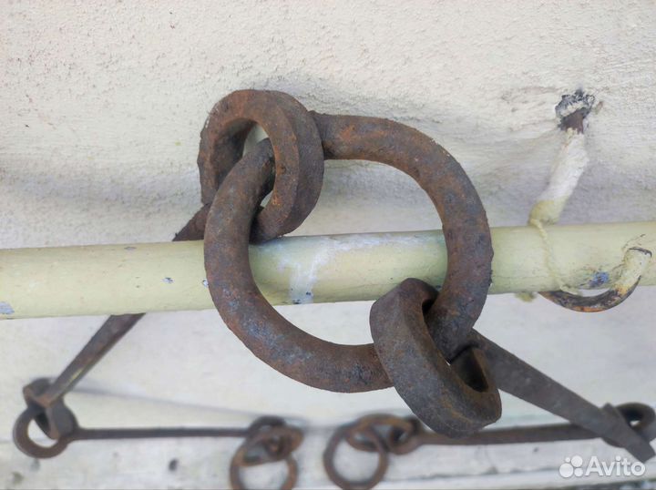 Старинный кованый элемент запчасть телеги кованина