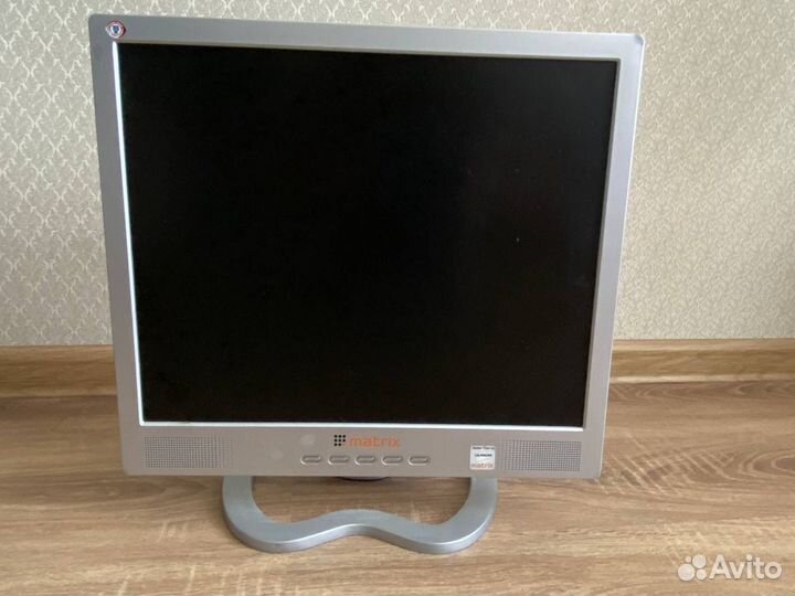Монитор matrix ‘17 с колонками