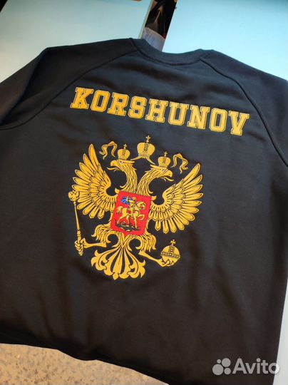 Машинная вышивка на одежде