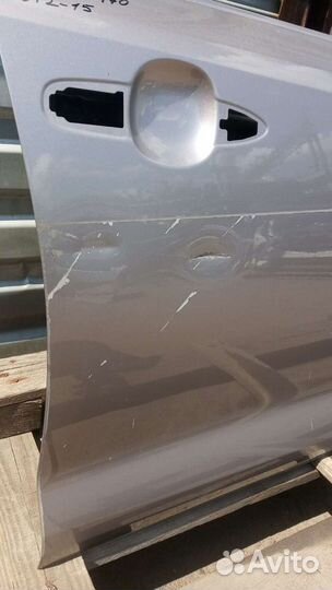 Дверь передняя правая Toyota Corolla 210