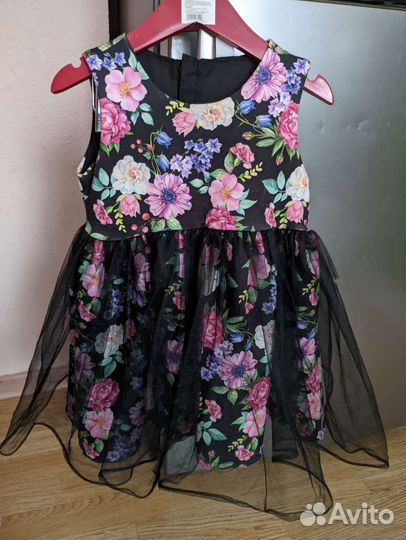 Платье для девочки LC Waikiki размер 98/104