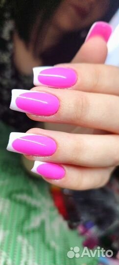 Услуги маникюра, гель-лак, наращивание