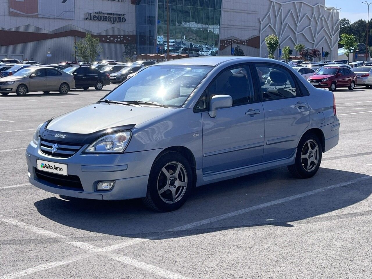 Suzuki Liana: фото владельца