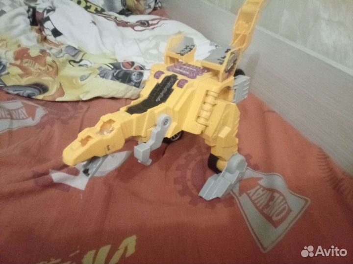 Экскаватор игрушка