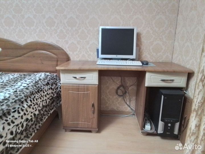 Продам спальный гарнитур б/у