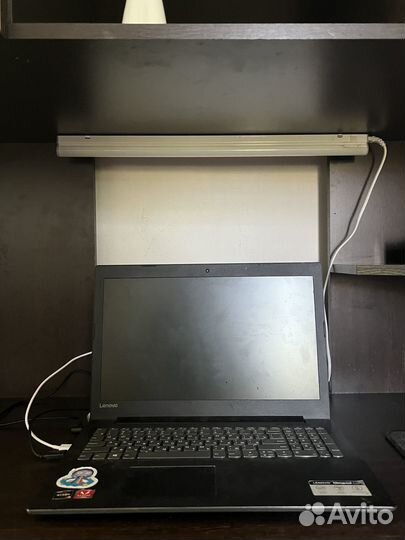 Стол письменный б/у в отличном состоянии