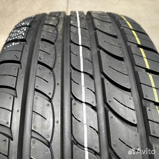 Compasal Smacher 225/60 R18 104