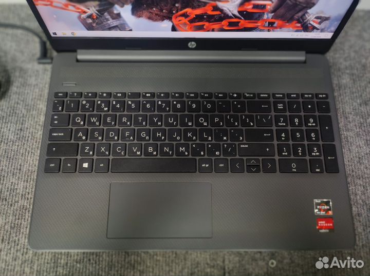 HP Laptop 15s (Ryzen 5-4500U, 8/256Gb)