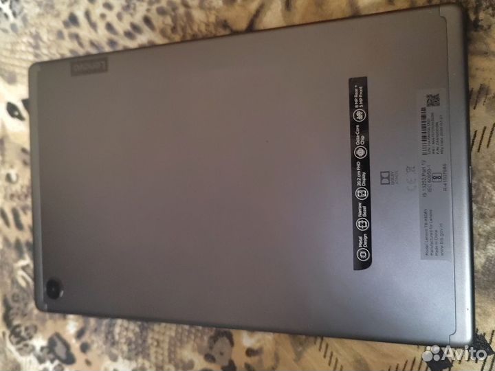 Lenovo TB x606V