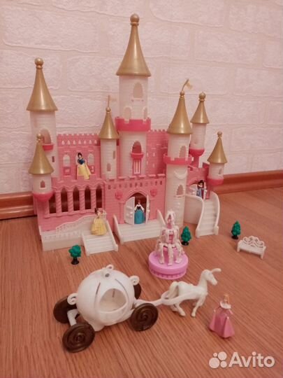 Игрушка Замок с принцессами