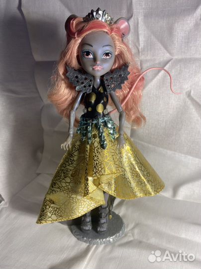 Кукла монстер хай