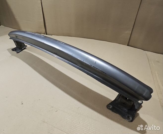 Усилитель заднего бампера Skoda Octavia 2 (A5)