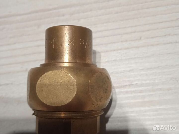 Штуцер фитинги на газовый шланг