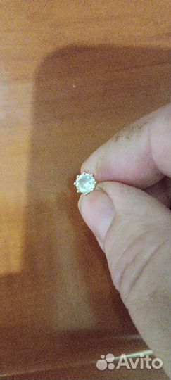 Золотые серьги(гвоздики)