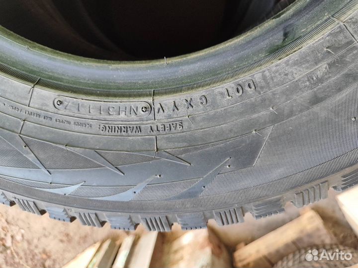 Toyo Observe G3-Ice 215/70 R16 100T