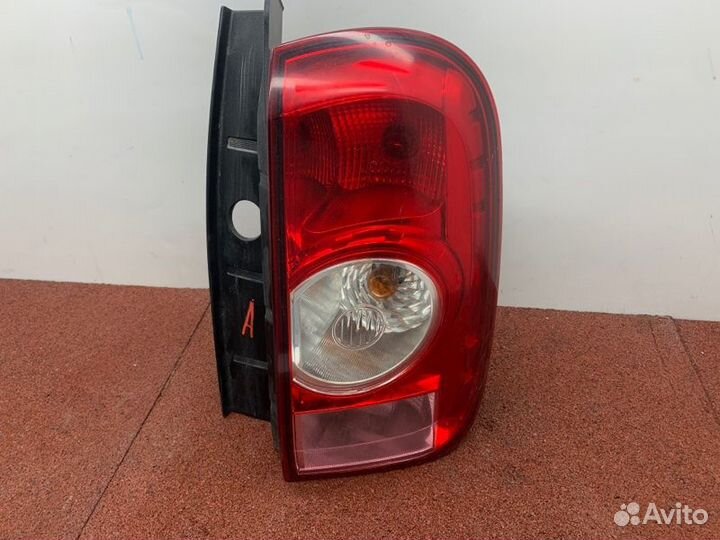 Фонарь задний правый Renault Duster легковой