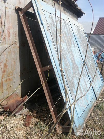 Гаражные ворота б/у