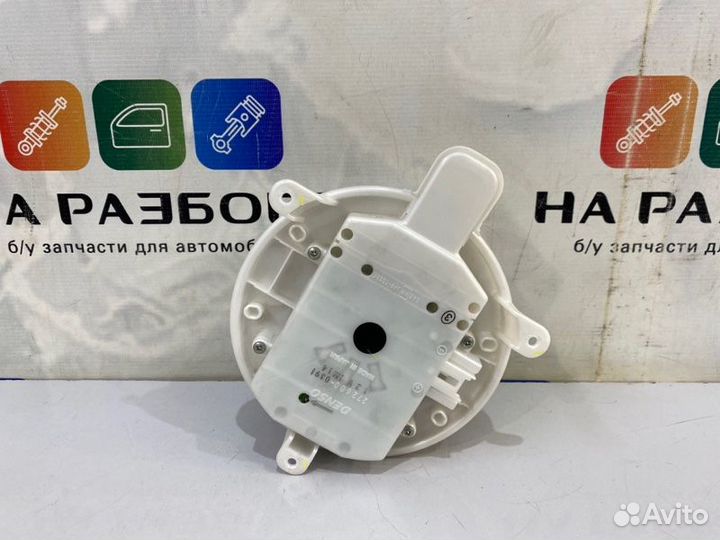 Мотор отопителя (печки) передний Toyota Land