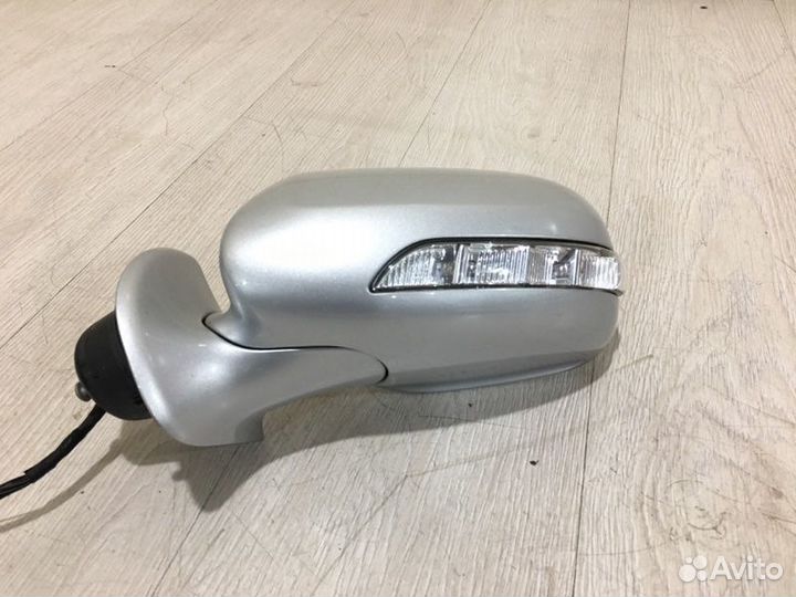 Зеркало заднего вида боковое левое Mercedes Benz