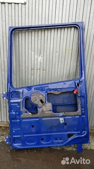 Дверь правая (голая) XF95 XF105 DAF