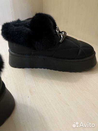 Ugg женские на платформе черные