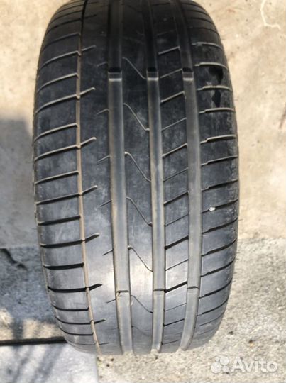 Starmaxx Ultrasport ST760 245/40 R19 98W