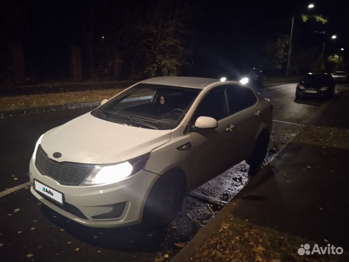 Kia Rio 1.4 МТ, 2012, 299 000 км
