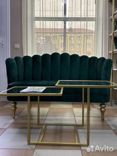 Продается стол