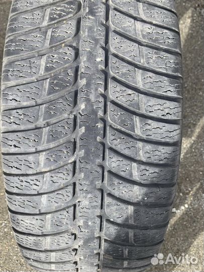 Kumho Solus KH17