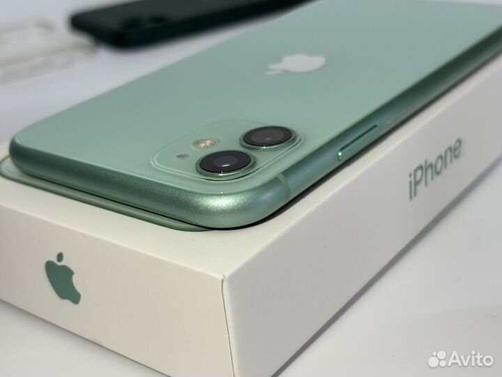 iPhone 11, 64 ГБ