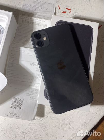 iPhone 11, 64 ГБ