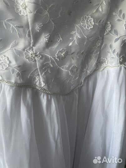 Свадебное платье