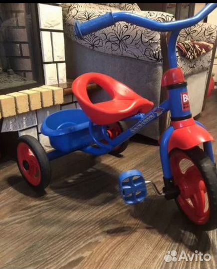 Велосипед детский трех колесный