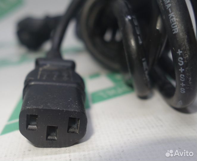 Кабель для компьютера