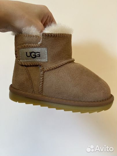 Комплект (шапка/шарф) + угги детские