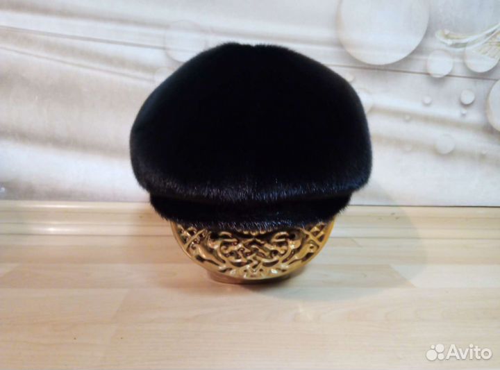 Меховая мужская кепка