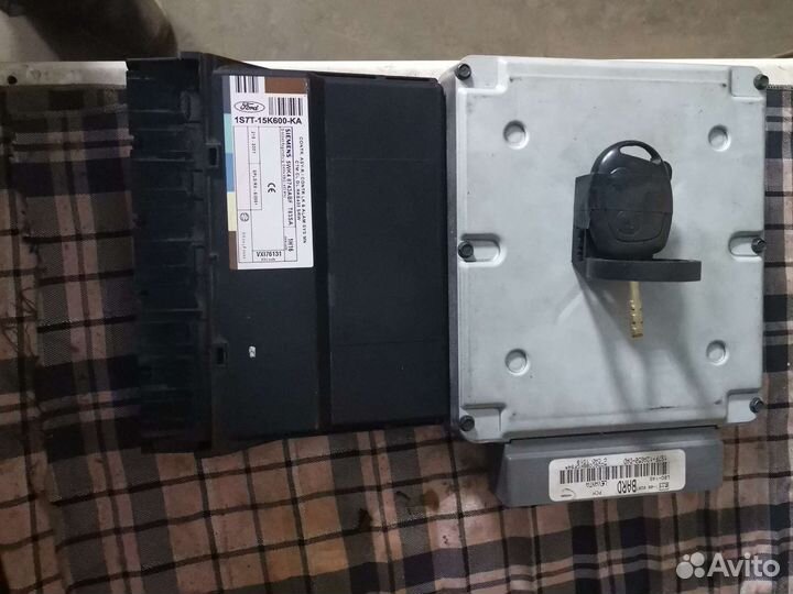 Эбу +блок комфорта Форд mondeo 2.0л,с 97г