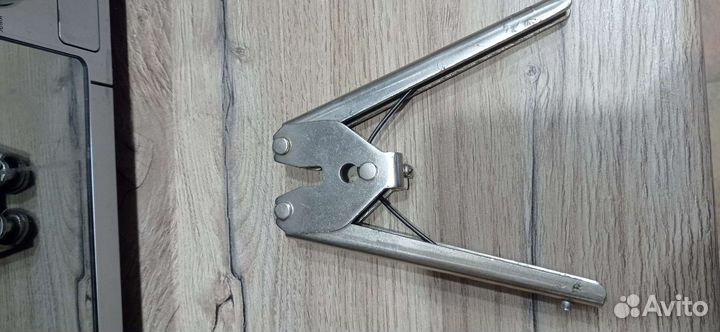 Пломбиратор