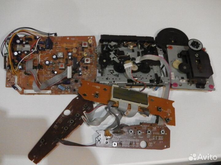 Запчасти от магнитофона Thomson TM 9148 разбор