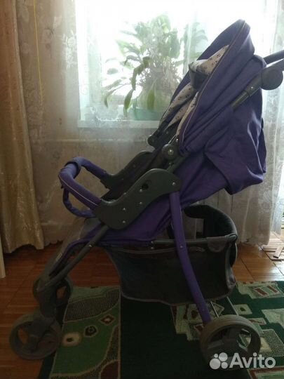 Прогулочная коляска