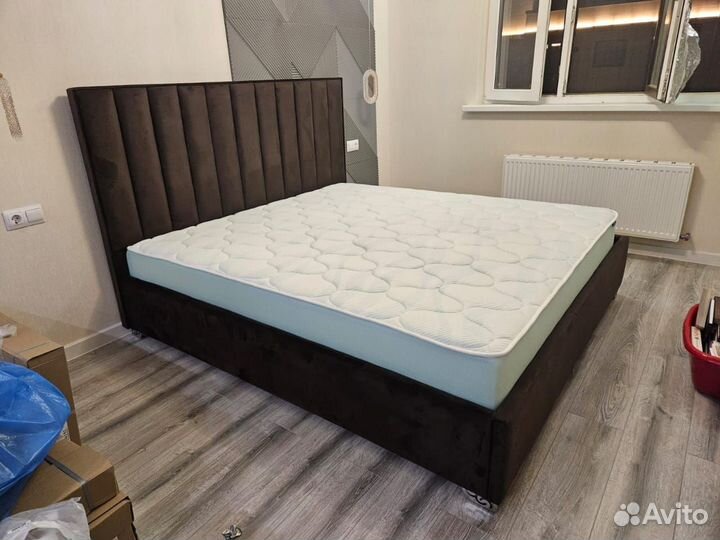 Кровать двухспальная