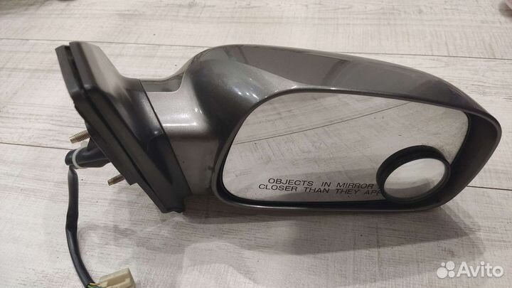 Боковое зеркало правое toyota Corolla LE