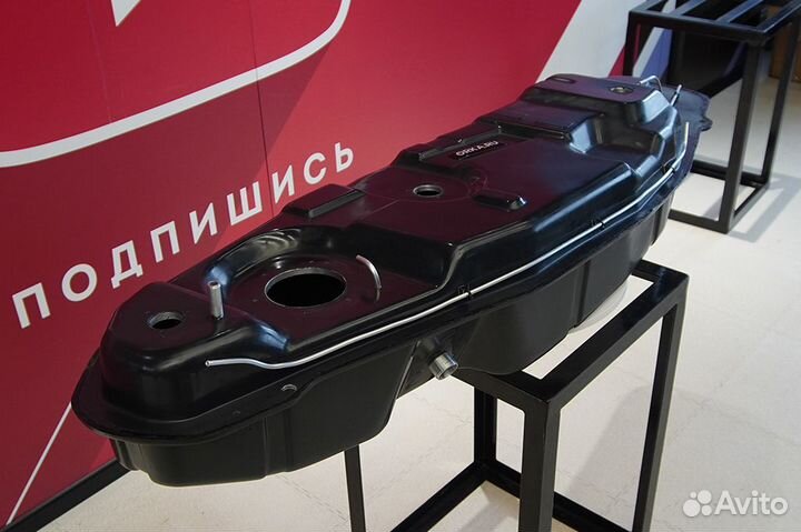 Бак Mitsubishi Pajero 3 из композита с трубками