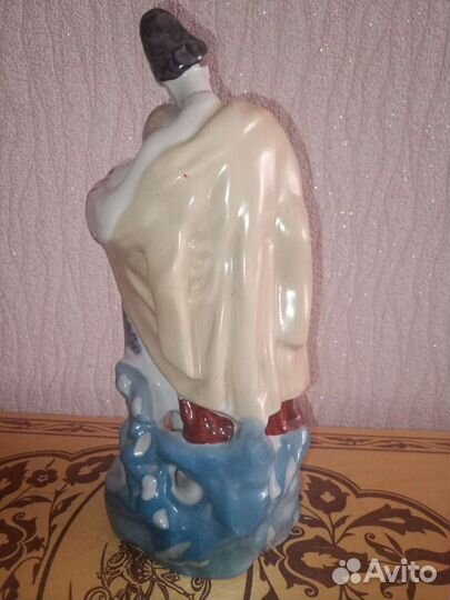 Статуэтка казак с казачкой