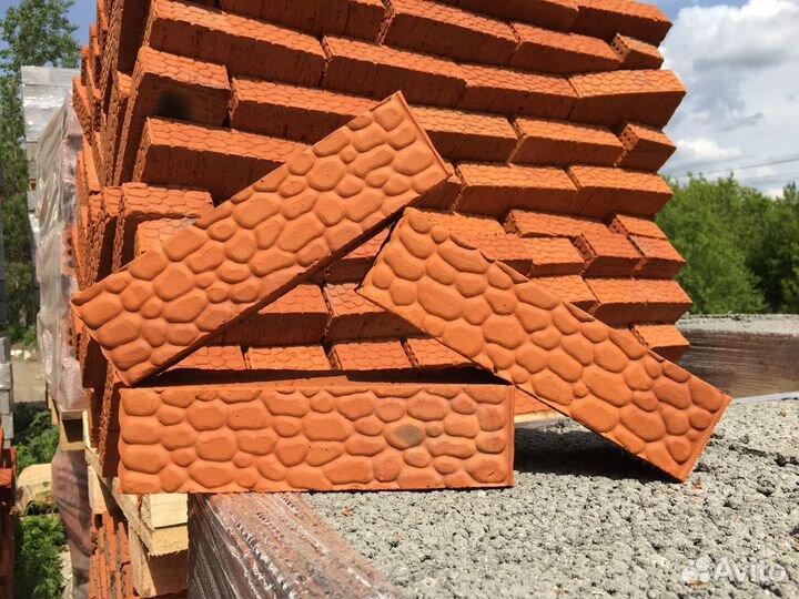 Кирпич Воткинский цокольный полнотелый м-125