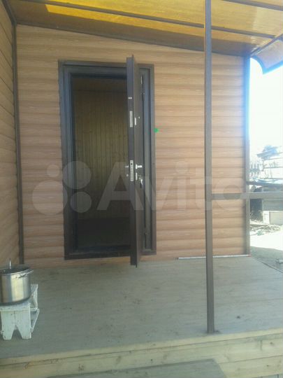 Дом 20 м² на участке 5 сот.