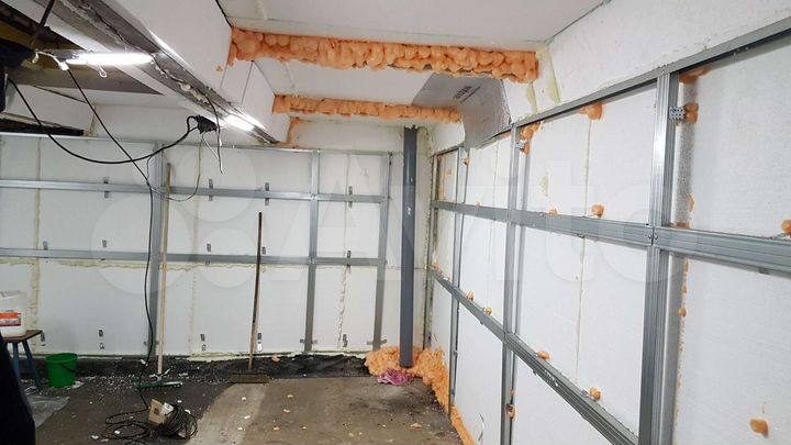 Гараж, > 30 м²