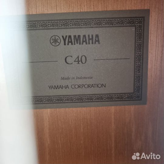 Гитара yamaha C40