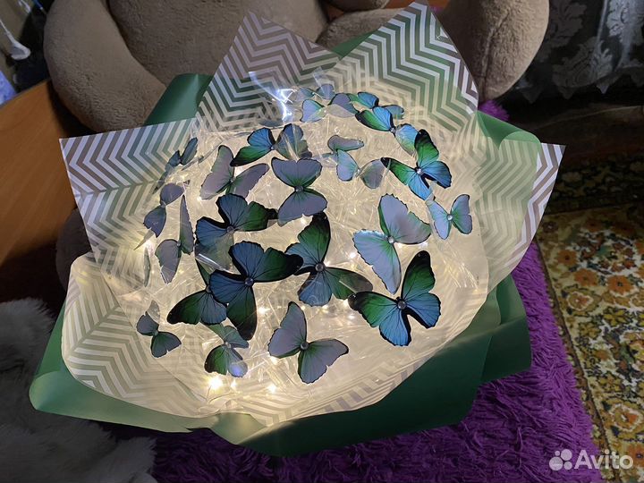 Светящиеся букеты из бабочек