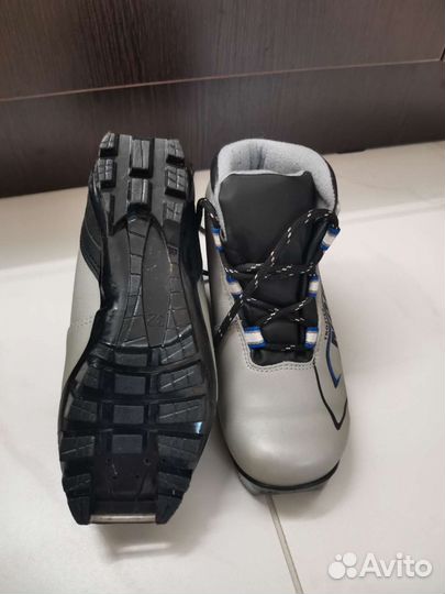 Лыжные ботинки детские 32
